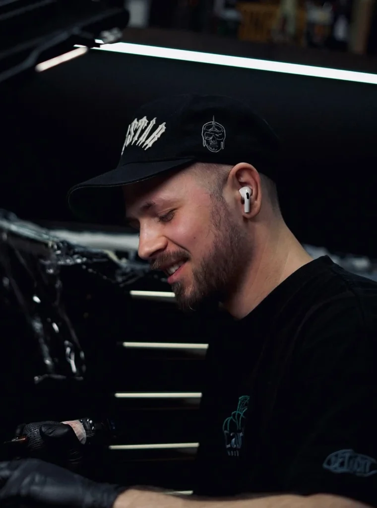 martin-redmer-ink-smiling